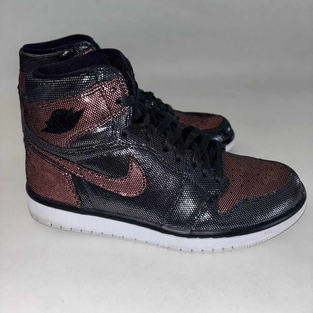 Jordan 1 Retro High Fearless Metallic Rose Golds
